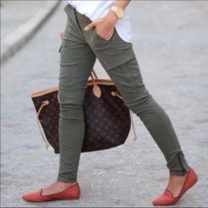 Level 99 Petite Cargo Pants Zippered Ankle Womens